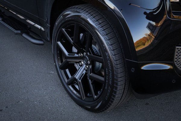 Land Rover Defender 110 P300e 110 X-Dynamic SE | URBAN | ADAPTIVE CRUISE | 360 CAMERA | PANORAMADAK | VOORRUITVERWARMING | MERIDIAN | ELEKTRISCHE ST