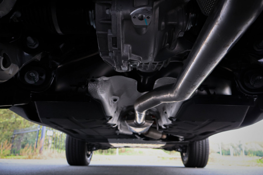 Land Rover Defender 110 P300e 110 X-Dynamic SE | URBAN | ADAPTIVE CRUISE | 360 CAMERA | PANORAMADAK | VOORRUITVERWARMING | MERIDIAN | ELEKTRISCHE ST