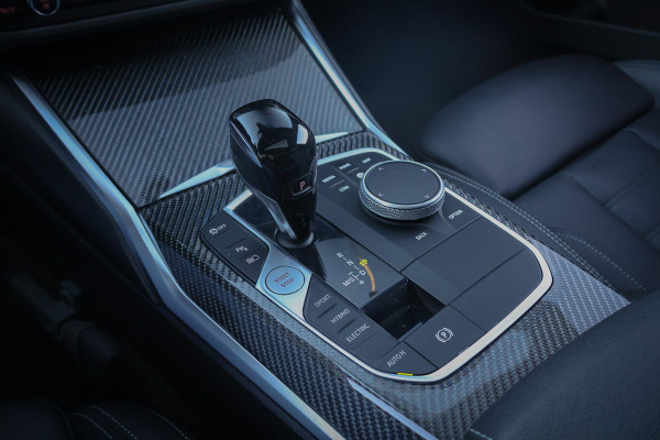 BMW 3 Serie Touring 330e Business Edition Plus | STOELVERWARMING | CRUISE CONTROL | ACHTERUITRIJCAMERA | APPLE CARPLAY | SFEERVERLICHTING |