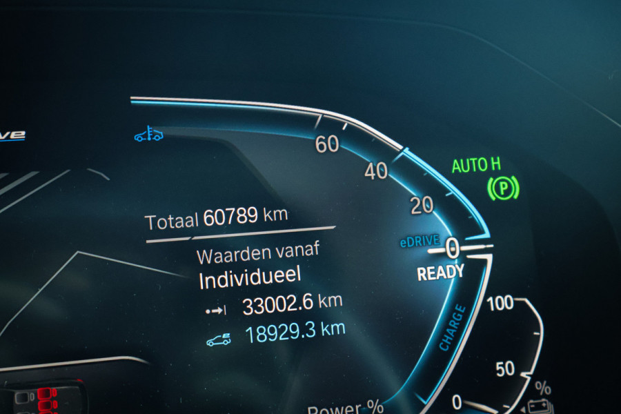 BMW 3 Serie Touring 330e Business Edition Plus | STOELVERWARMING | CRUISE CONTROL | ACHTERUITRIJCAMERA | APPLE CARPLAY | SFEERVERLICHTING |