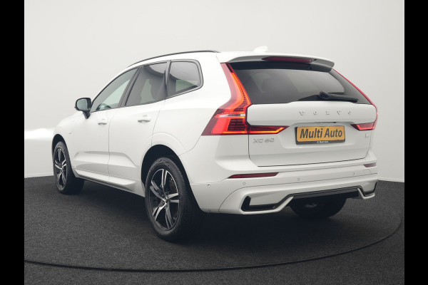 Volvo XC60 Recharge T6 AWD R-Design Plug In Hybrid 341pk Dealer O.H. PHEV | Panodak | Adaptive Cruise | 360 Camera | Google Assistent | Lederen Sportstoelen Memory & Verwarmd | Apple Carplay | Keyless | Virtual | Navigatie | DAB |