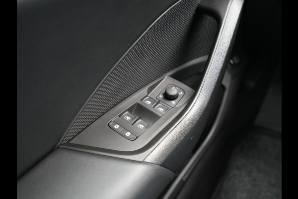 Škoda Octavia Combi 1.5 TSI 150pk First Edition Navigatie Stoelverwarming Acc Led ARGON