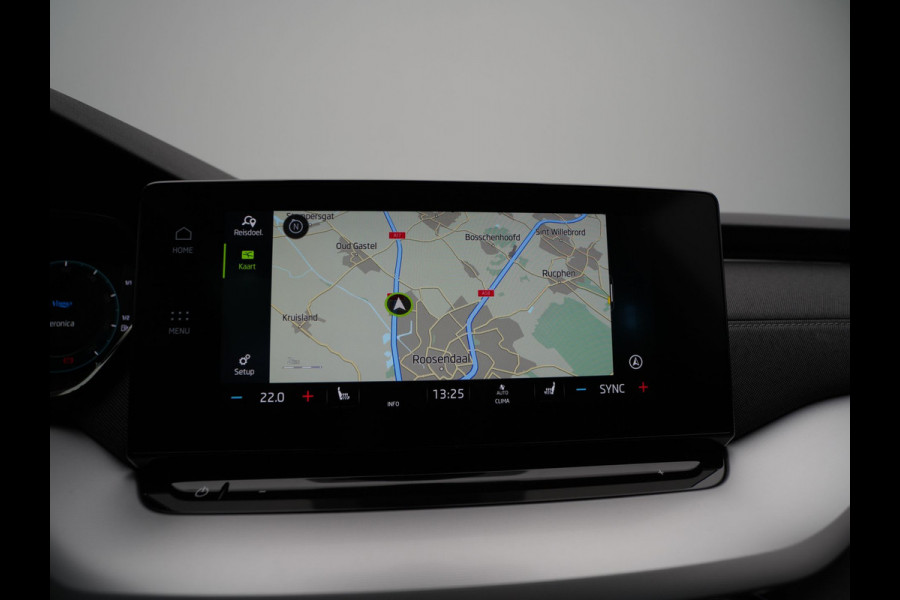 Škoda Octavia Combi 1.5 TSI 150pk First Edition Navigatie Stoelverwarming Acc Led ARGON