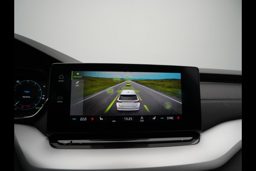 Škoda Octavia Combi 1.5 TSI 150pk First Edition Navigatie Stoelverwarming Acc Led ARGON