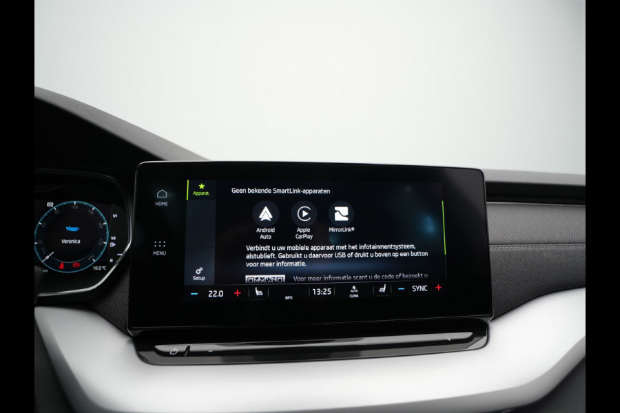 Škoda Octavia Combi 1.5 TSI 150pk First Edition Navigatie Stoelverwarming Acc Led ARGON