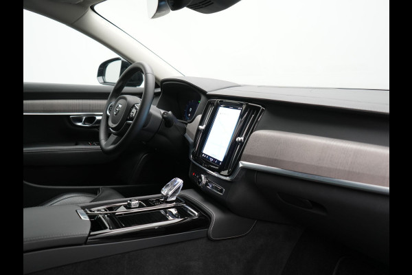 Volvo V90 T8 AWD Ultimate Dark Plug In Hybrid 455pk Dealer O.H. PHEV | Panodak | Adaptive Cruise | Head Up | 360 Camera | Lederen Sportstoelen Ventilatie & Memory | Harman & Kardon | Google Assistent | Apple Carplay | Stoelen & Stuur Verwarmd | Blis |