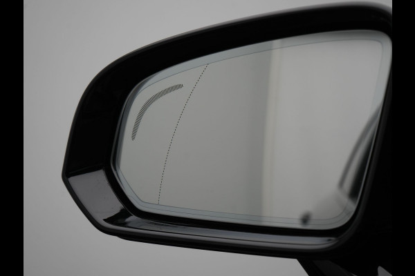 Volvo V90 T8 AWD Ultimate Dark Plug In Hybrid 455pk Dealer O.H. PHEV | Panodak | Adaptive Cruise | Head Up | 360 Camera | Lederen Sportstoelen Ventilatie & Memory | Harman & Kardon | Google Assistent | Apple Carplay | Stoelen & Stuur Verwarmd | Blis |