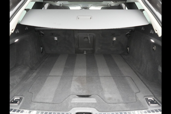 Volvo V90 T8 AWD Ultimate Dark Plug In Hybrid 455pk Dealer O.H. PHEV | Panodak | Adaptive Cruise | Head Up | 360 Camera | Lederen Sportstoelen Ventilatie & Memory | Harman & Kardon | Google Assistent | Apple Carplay | Stoelen & Stuur Verwarmd | Blis |