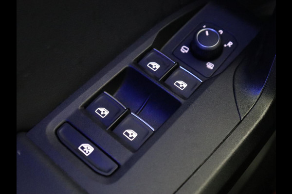 Seat Leon 1.5 TSI FR Launch Edition | Trekhaak | Adaptive cruise | Carplay | Navigatie | Full LED | DAB | Climate control | Parkeerhulp | Sfeerverlichting | Digital Cockpit