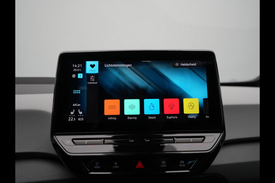 Volkswagen ID.3 First Max 58 kWh 204pk Trekhaak Navigatie Camera Stoelverwarming Side ass. ARGON