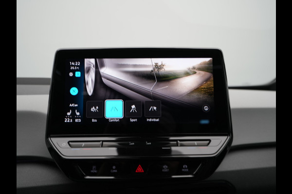 Volkswagen ID.3 First Max 58 kWh 204pk Trekhaak Navigatie Camera Stoelverwarming Side ass. ARGON