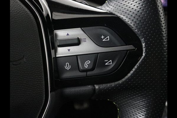Peugeot 308 1.6 PHEV 225 GT | Panoramadak | Stoelverwarming | 360 Camera | Focal Sound | Adaptive cruise | Matrix LED | Keyless | Carplay | Navigatie | Leder/Alcantara | Dodehoek detectie | Plug In