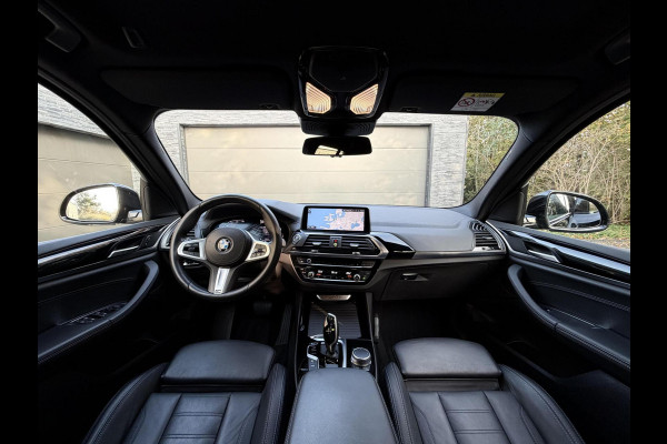 BMW X3 xDrive20i High Executive M-sport | Leren bekleding | Head-up display | Stoelverwarming | Cruise & climate control | Dodehoek en