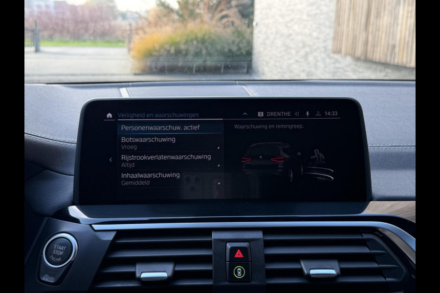 BMW X3 xDrive20i High Executive M-sport | Leren bekleding | Head-up display | Stoelverwarming | Cruise & climate control | Dodehoek en
