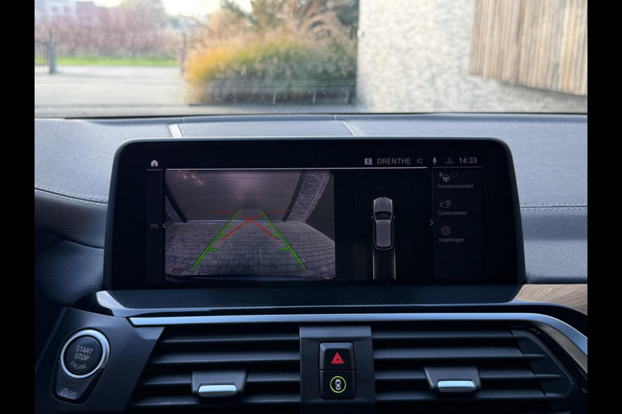 BMW X3 xDrive20i High Executive M-sport | Leren bekleding | Head-up display | Stoelverwarming | Cruise & climate control | Dodehoek en