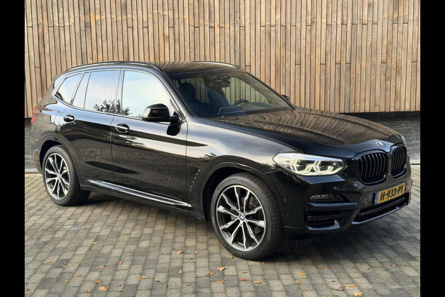 BMW X3 xDrive20i High Executive M-sport | Leren bekleding | Head-up display | Stoelverwarming | Cruise & climate control | Dodehoek en
