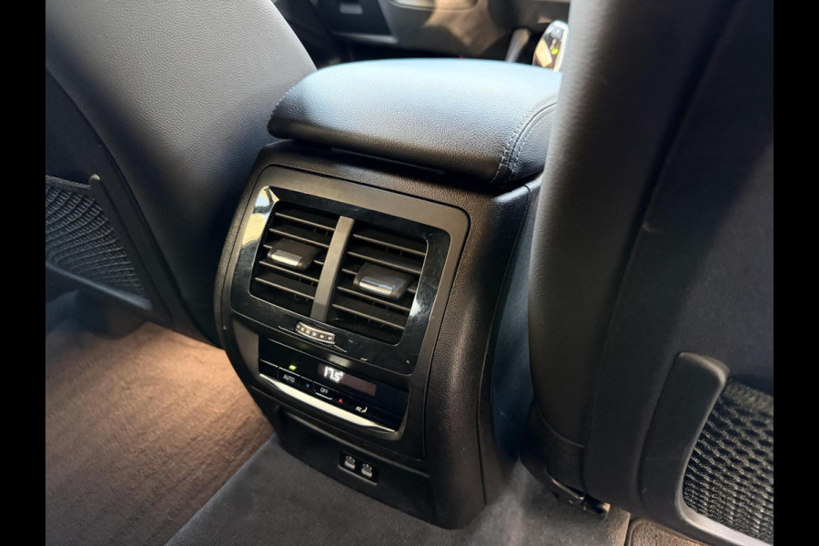 BMW X3 xDrive20i High Executive M-sport | Leren bekleding | Head-up display | Stoelverwarming | Cruise & climate control | Dodehoek en