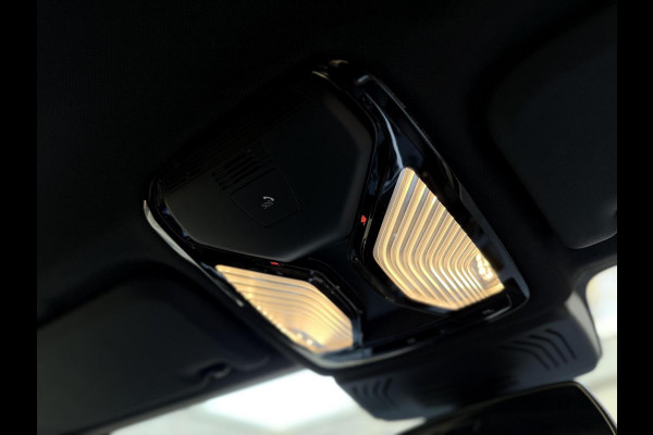 BMW X3 xDrive20i High Executive M-sport | Leren bekleding | Head-up display | Stoelverwarming | Cruise & climate control | Dodehoek en