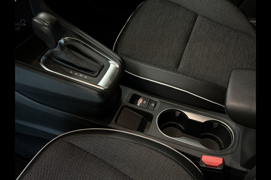 Renault Captur 1.3 TCe AUT 140 Edition ONE Groot Navi | Bose | 18"| Stuur & stoelverwarming | Camera | Volledig dealer onderhouden!