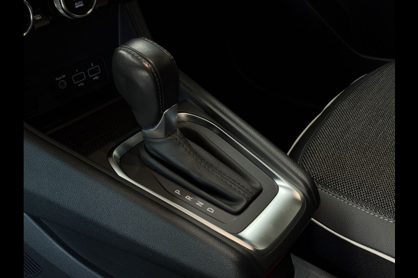 Renault Captur 1.3 TCe AUT 140 Edition ONE Groot Navi | Bose | 18"| Stuur & stoelverwarming | Camera | Volledig dealer onderhouden!