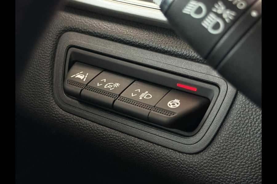 Renault Captur 1.3 TCe AUT 140 Edition ONE Groot Navi | Bose | 18"| Stuur & stoelverwarming | Camera | Volledig dealer onderhouden!