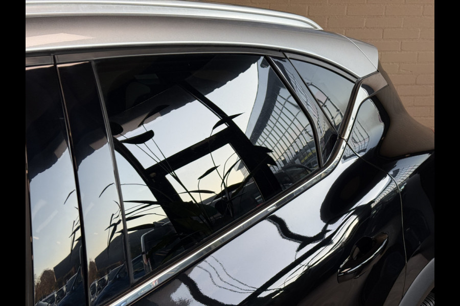 Renault Captur 1.3 TCe AUT 140 Edition ONE Groot Navi | Bose | 18"| Stuur & stoelverwarming | Camera | Volledig dealer onderhouden!