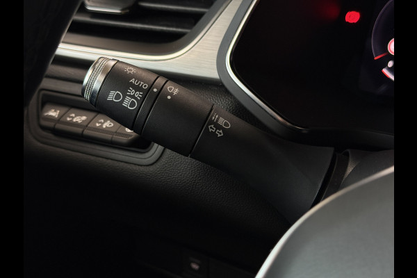 Renault Captur 1.3 TCe AUT 140 Edition ONE Groot Navi | Bose | 18"| Stuur & stoelverwarming | Camera | Volledig dealer onderhouden!