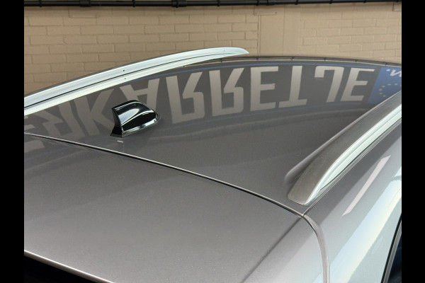 Renault Captur 1.3 TCe AUT 140 Edition ONE Groot Navi | Bose | 18"| Stuur & stoelverwarming | Camera | Volledig dealer onderhouden!