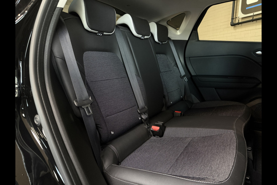 Renault Captur 1.3 TCe AUT 140 Edition ONE Groot Navi | Bose | 18"| Stuur & stoelverwarming | Camera | Volledig dealer onderhouden!