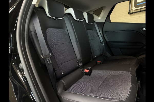 Renault Captur 1.3 TCe AUT 140 Edition ONE Groot Navi | Bose | 18"| Stuur & stoelverwarming | Camera | Volledig dealer onderhouden!