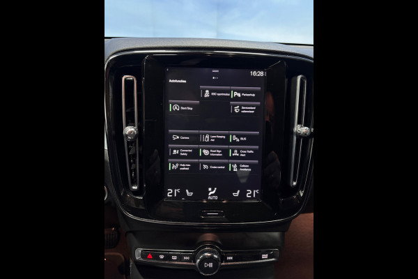 Volvo XC40 1.5 T2 Business Pro Navi | Clima | Cruise| Camera