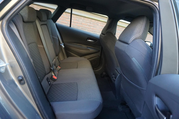 Toyota Corolla Touring Sports Hybrid 140 Active/NL.Auto/Digi-Dashboard/LED/Navi/ All-Season banden.