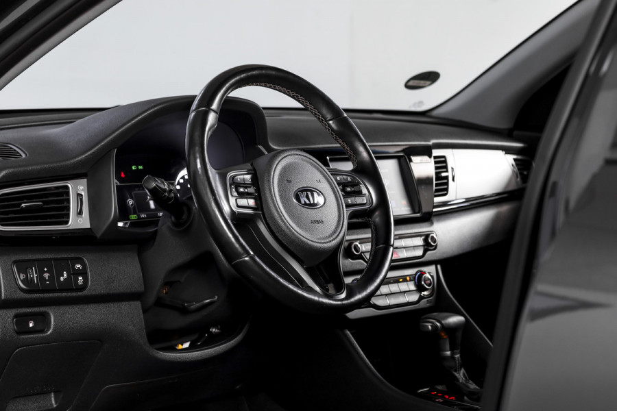 Kia Niro 1.6 GDi Hybrid 105 PK ExecutiveLine - Automaat | Adapt. Cruise | Stuur-+stoelverw. + Ventilatie | Elek. Stoel | PDC | Camera | NAV + App. Connect | ECC | Afn. Trekhaak | LM 18" |