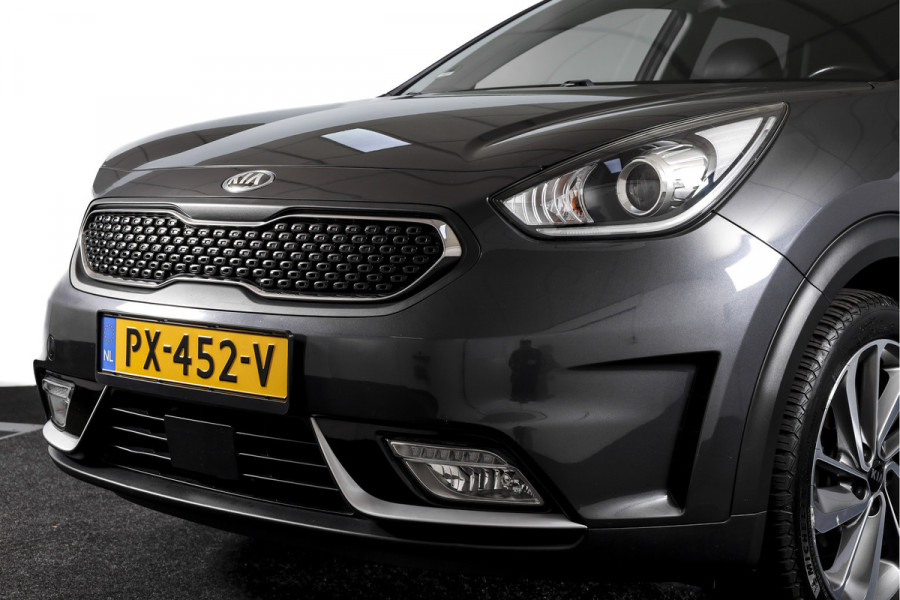 Kia Niro 1.6 GDi Hybrid 105 PK ExecutiveLine - Automaat | Adapt. Cruise | Stuur-+stoelverw. + Ventilatie | Elek. Stoel | PDC | Camera | NAV + App. Connect | ECC | Afn. Trekhaak | LM 18" |