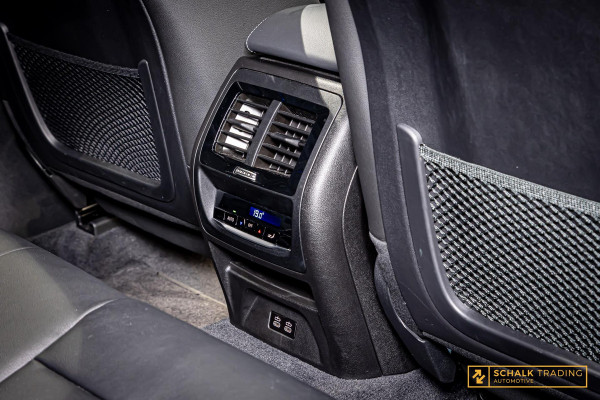 BMW X3 20i xDrive|Laser|Pano|E-Trekhaak|H&K|Acc|Cam|New velg|