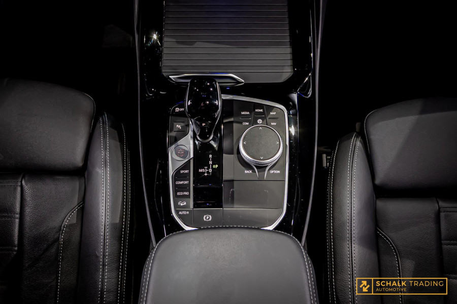 BMW X3 20i xDrive|Laser|Pano|E-Trekhaak|H&K|Acc|Cam|New velg|