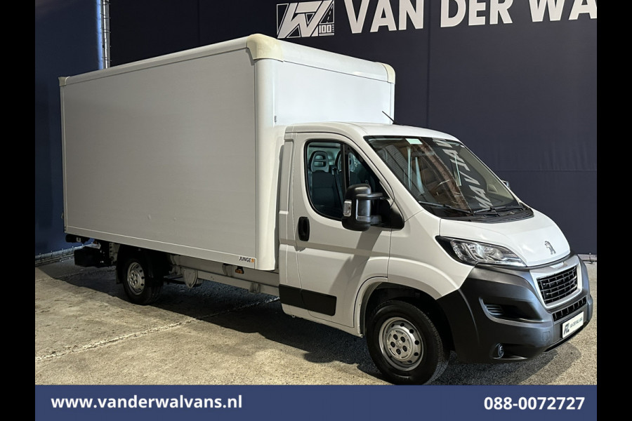 Peugeot Boxer 2.2 BlueHDi 141pk Bakwagen Laadklep Euro6 Airco | Cruisecontrol | 985kg laadvermogen Bijrijdersbank