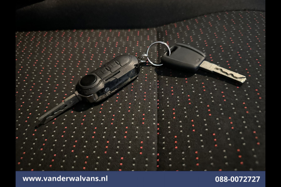 Peugeot Boxer 2.2 BlueHDi 141pk Bakwagen Laadklep Euro6 Airco | Cruisecontrol | 985kg laadvermogen Bijrijdersbank