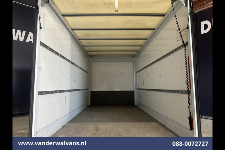 Peugeot Boxer 2.2 BlueHDi 141pk Bakwagen Laadklep Euro6 Airco | Cruisecontrol | 985kg laadvermogen Bijrijdersbank