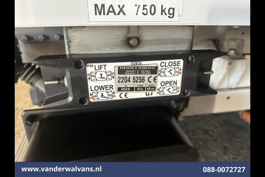 Peugeot Boxer 2.2 BlueHDi 141pk Bakwagen Laadklep Euro6 Airco | Cruisecontrol | 985kg laadvermogen Bijrijdersbank