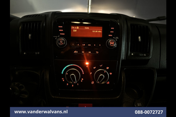 Peugeot Boxer 2.2 BlueHDi 141pk Bakwagen Laadklep Euro6 Airco | Cruisecontrol | 985kg laadvermogen Bijrijdersbank