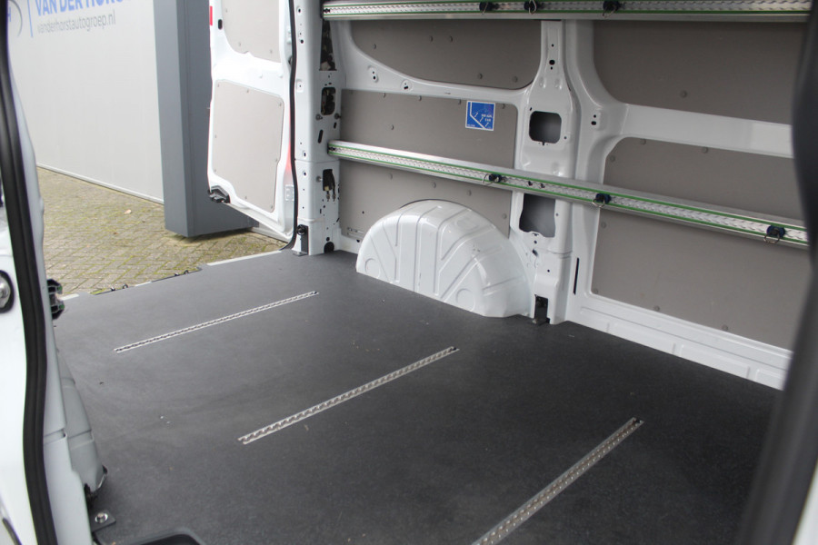 Ford Transit Custom 320 2.0-136 pk TDCI L1H1 Trend. Fabr. garantie tot 09-2028. Adaptive Cruise Control, Navigatie, Camera, PDC V+A, Apple Carplay/Android auto, LED verl., Laadruimte bekleed, Bijrijdersbank, Spiegel-, stoel en voorraamverw. etc.