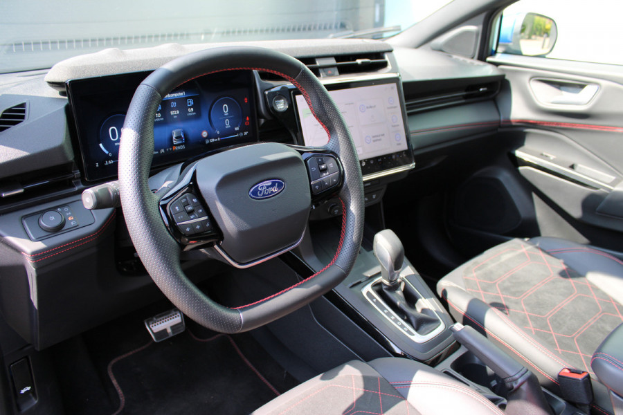 Ford Puma 1.0 EcoBoost Hybrid ST-Line X | Nieuw model | Panoramadak | Trekhaak | BLIS | Carplay | Camera  | Adaptieve cruise