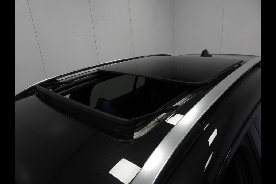 Lynk & Co 01 1.5 PHEV BlackLine ZWARTE HEMEL/360CAM/SCHUIFDAK/LED/20"LMV!