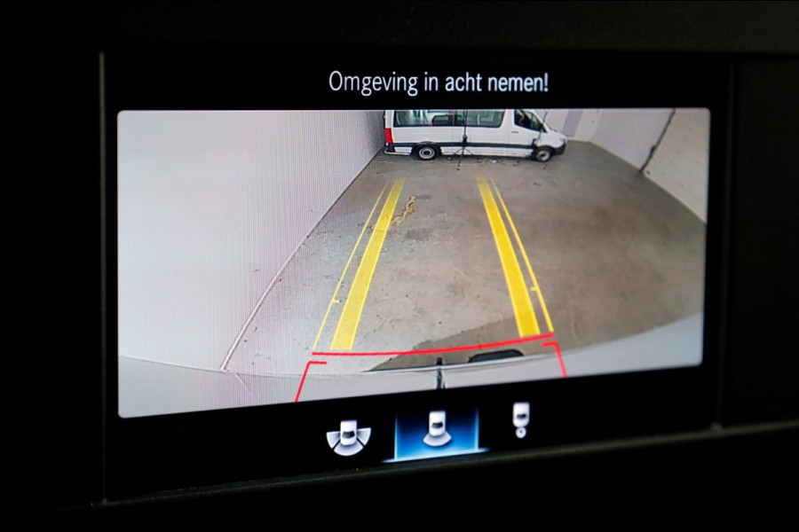 Mercedes-Benz Sprinter 317 CDI 170pk RWD L2H2 D.C. LED/Navi/Camera/Trekhaak 3500kg 03-2021