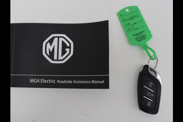 MG 4 Luxury 64 kWh | Stoel & stuurverwarming | Warmtepomp | Adaptive cruise | 360 Camera | Carplay | Keyless | Navigatie | File Assistent | Half leder