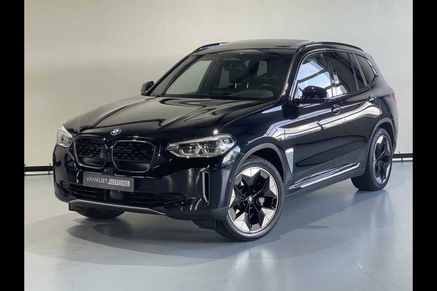 BMW iX3 High Executive 80 kWh Pan Dak / Leder / Head Up