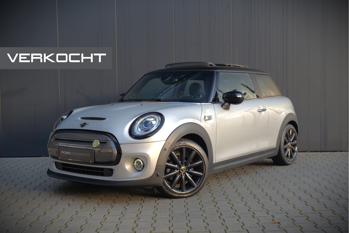 MINI Mini Electric Yours 33 kWh | Panoramadak | Harman Kardon | Head-Up Display | Union Jack | Stoelverwarming | Keyless | Apple Carplay | Navigatie | Camera | Parkeersensoren | Warmtepomp | Leer | Cruise Control | DAB |