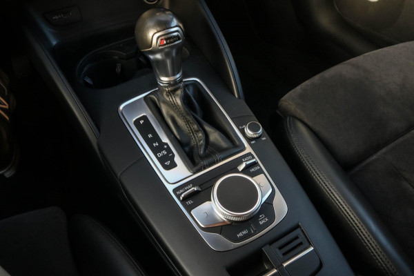 Audi A3 Sportback 1.5 TFSI CoD - S-LINE - VIRTUAL - NAVI - ELEKTR. STOEL