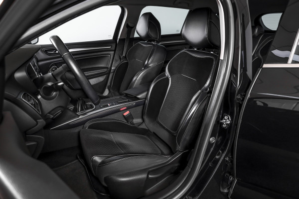 Renault MEGANE Estate 1.2 TCe 130 PK GT-Line | Cruise | PDC | Camera | Afn. Trekhaak | NAV + App. Connect | ECC | DAB | LM 18" |